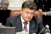 По словам Порошенко, празднование 8 марта в Украине никто отменять не собирается